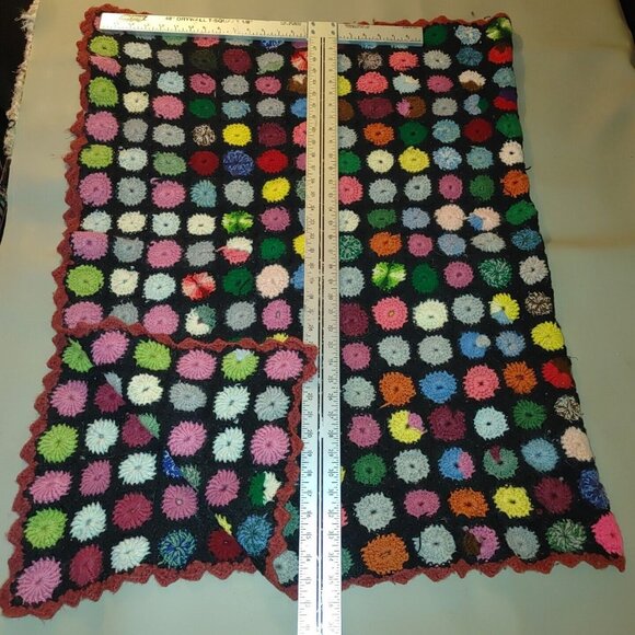 Vintage Crocheted Afghan Throw Blanket Granny Flowers Twin 60" x 39 Bed Spread - Picture 4 of 11